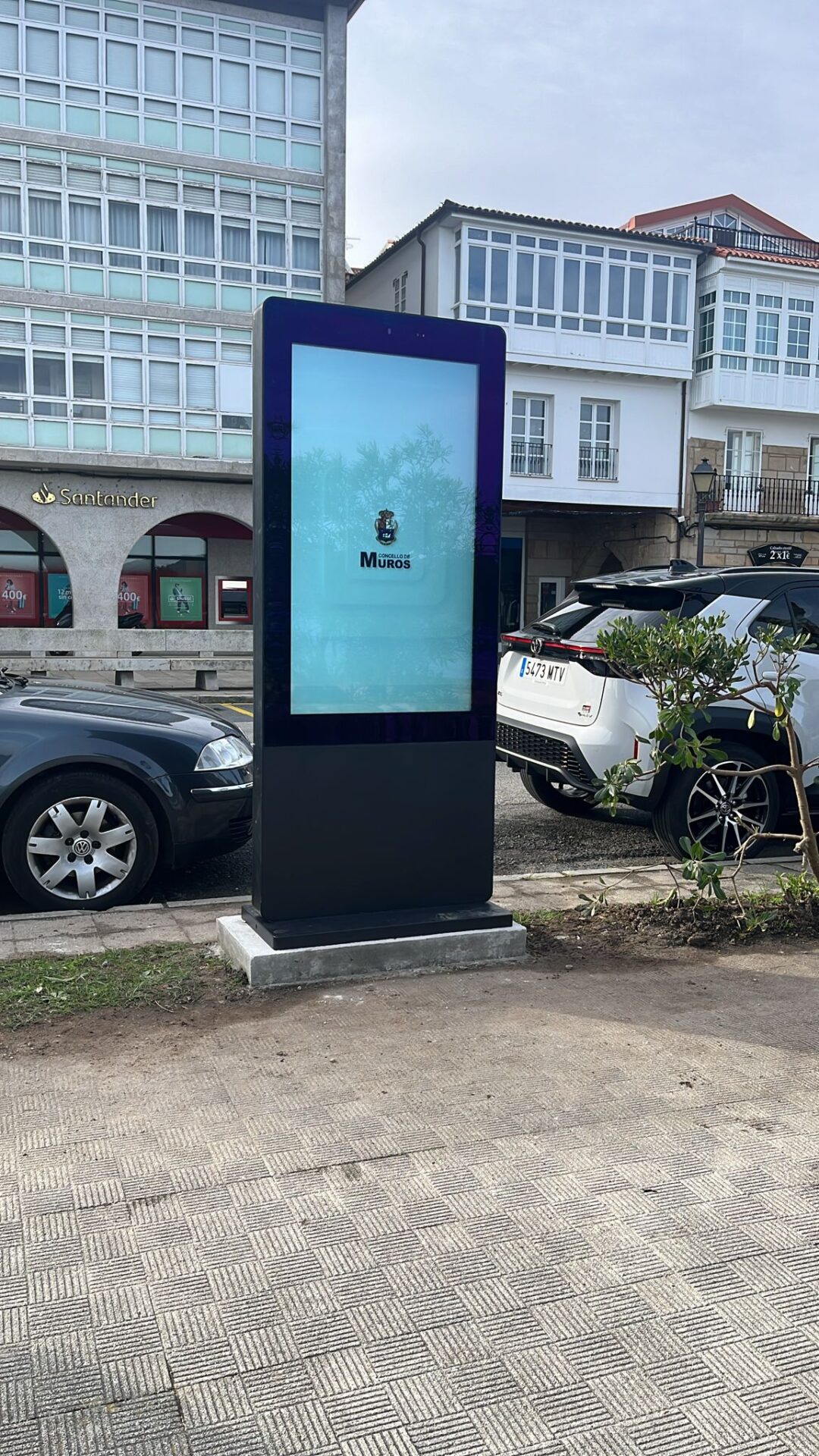 Pantalla publicitaria interactiva