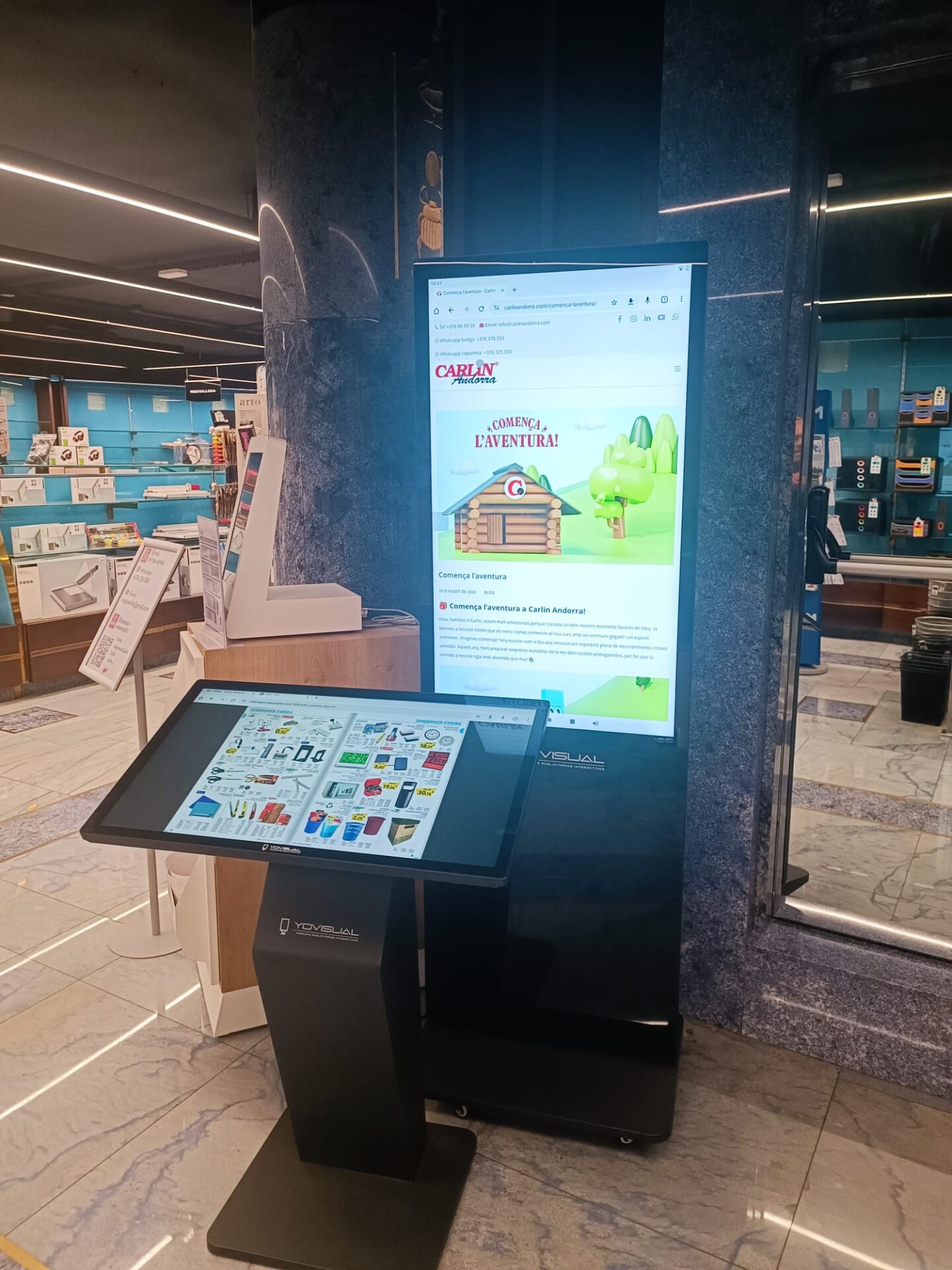 Pantalla publicitaria en tienda